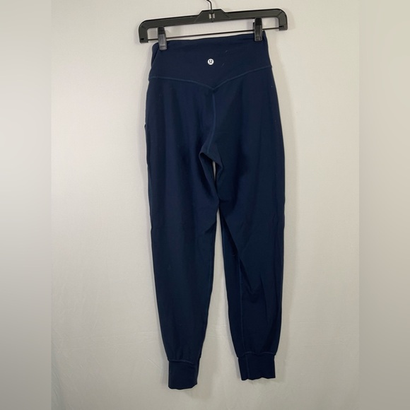 Lululemon Navy Blue Align High Raise Jogger Leggings 26” Cropped Size 2 - Picture 6 of 7